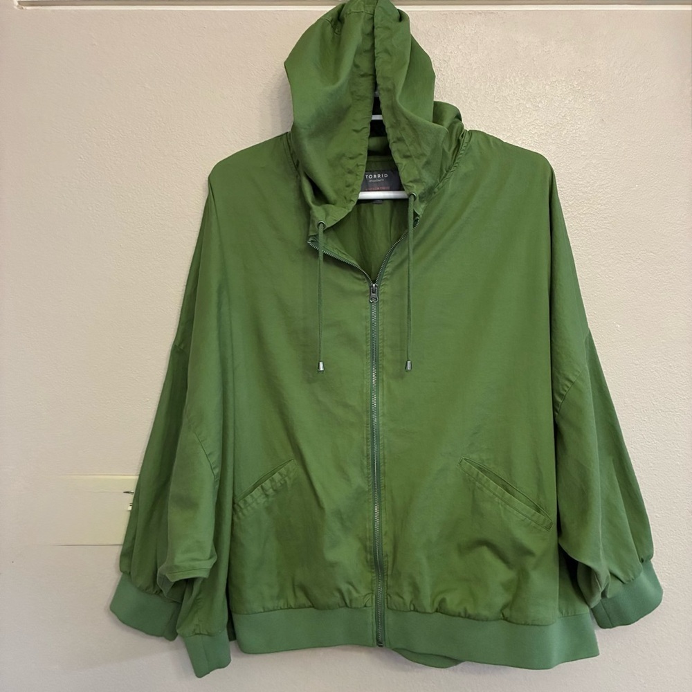 Torrid Woman’s Twill Dolman Anorak Zip Lightweight Jacket Plus Size 6